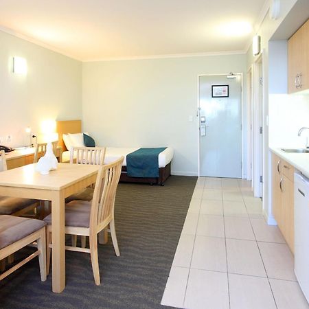 Manly Marina Cove Motel Брисбен Экстерьер фото