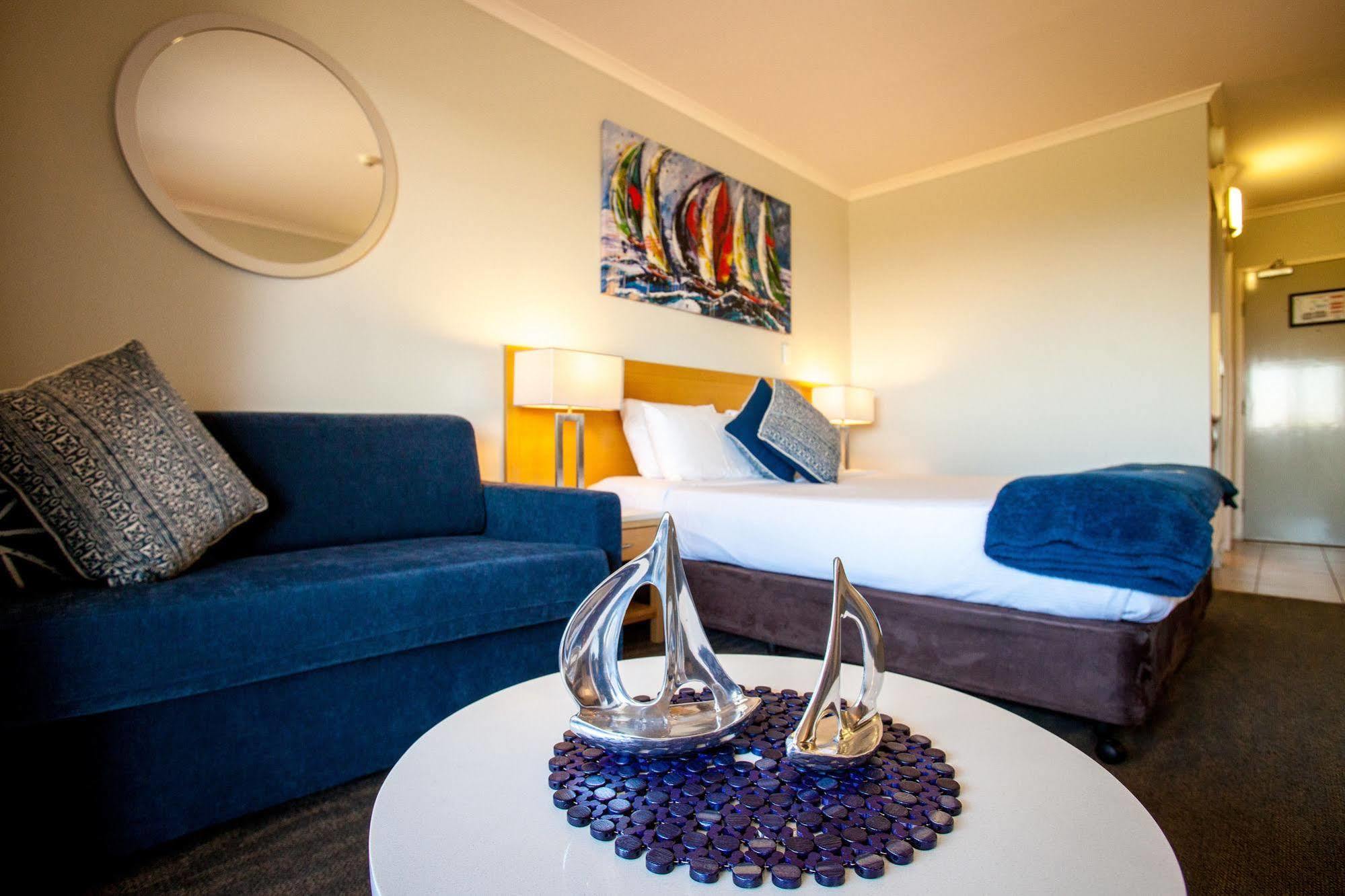 Manly Marina Cove Motel Брисбен Экстерьер фото