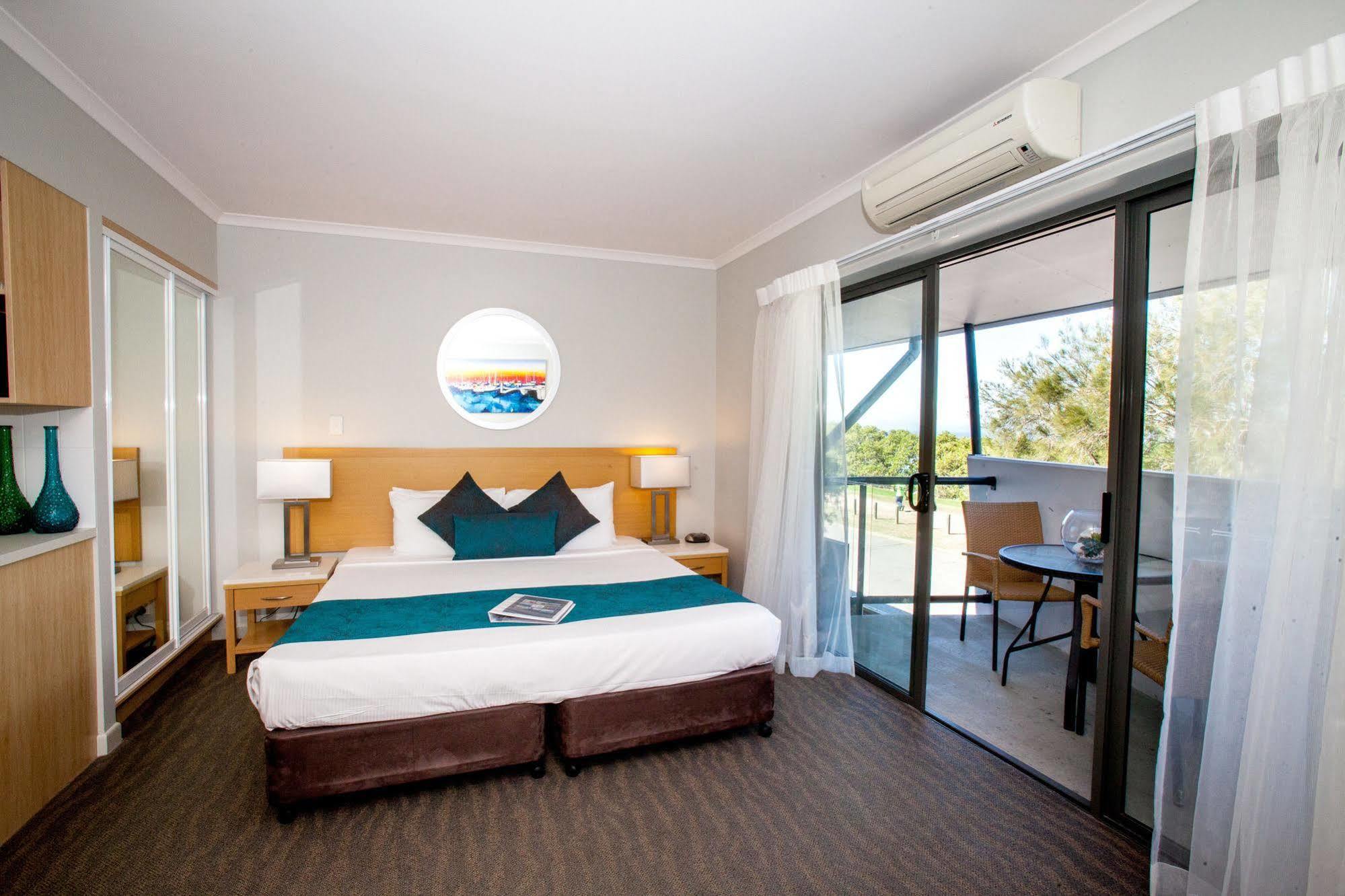 Manly Marina Cove Motel Брисбен Экстерьер фото
