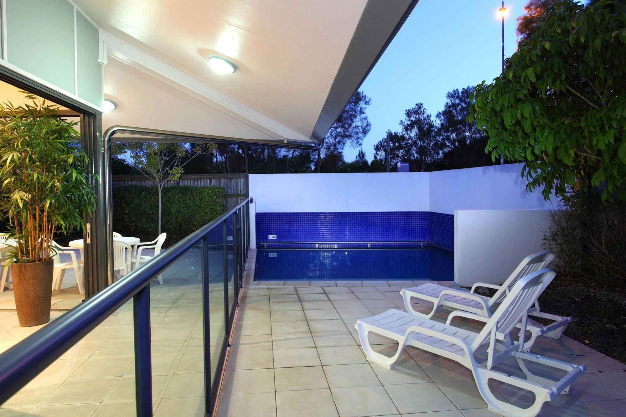 Manly Marina Cove Motel Брисбен Экстерьер фото