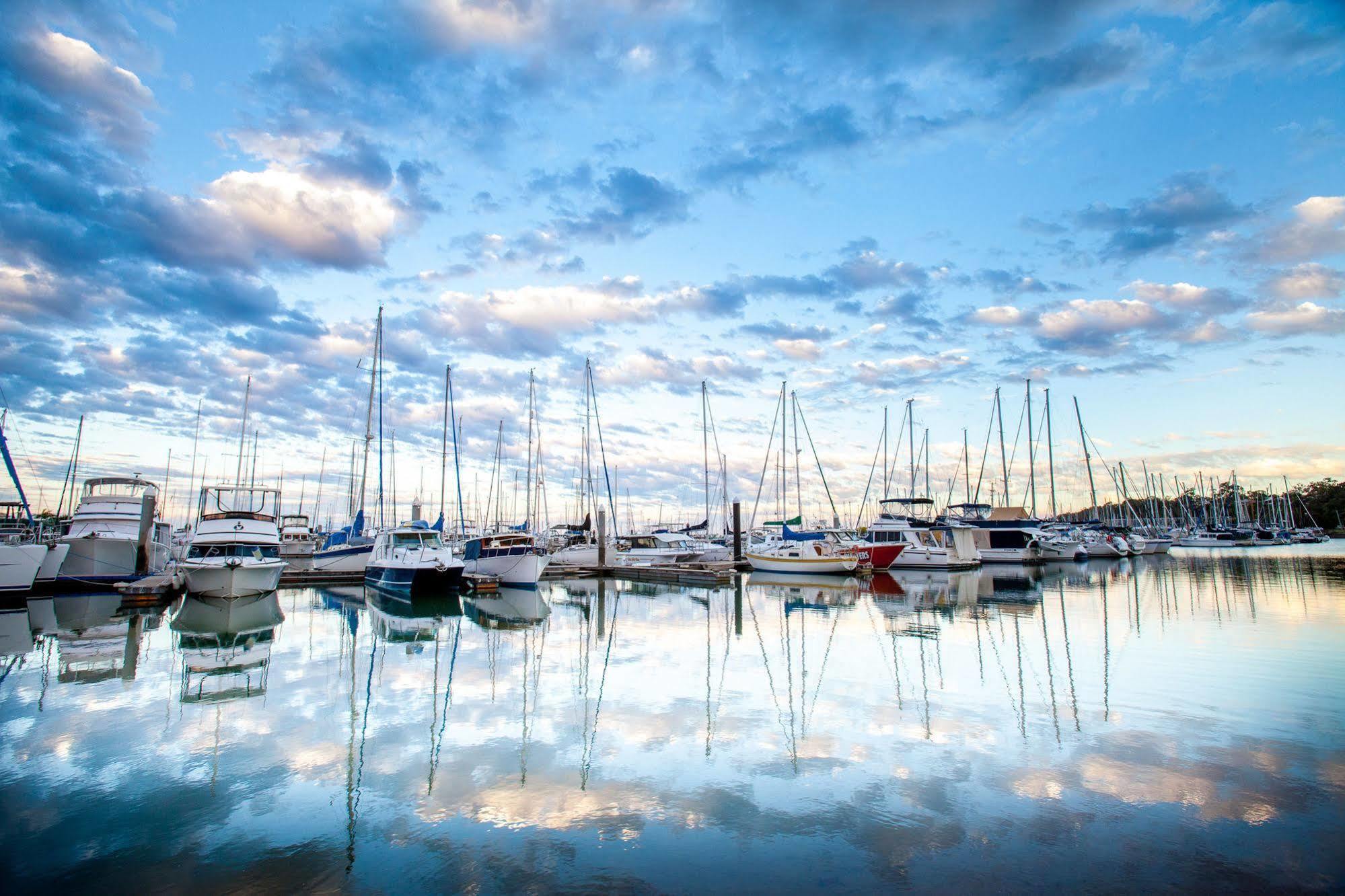 Manly Marina Cove Motel Брисбен Экстерьер фото